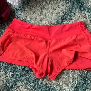 Lululemon speed up short 2.5 inch